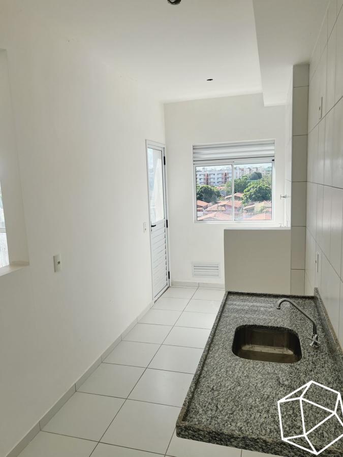 Apartamento à venda com 2 quartos, 60m² - Foto 4